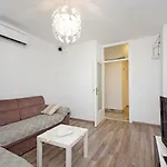 Nugal 아파트 마카르스카